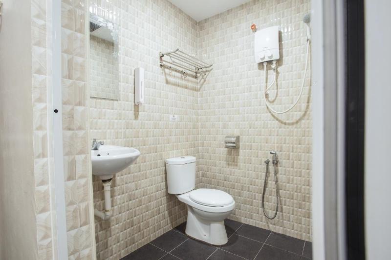 Sam Hotel image
