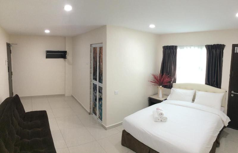 Sam Hotel image