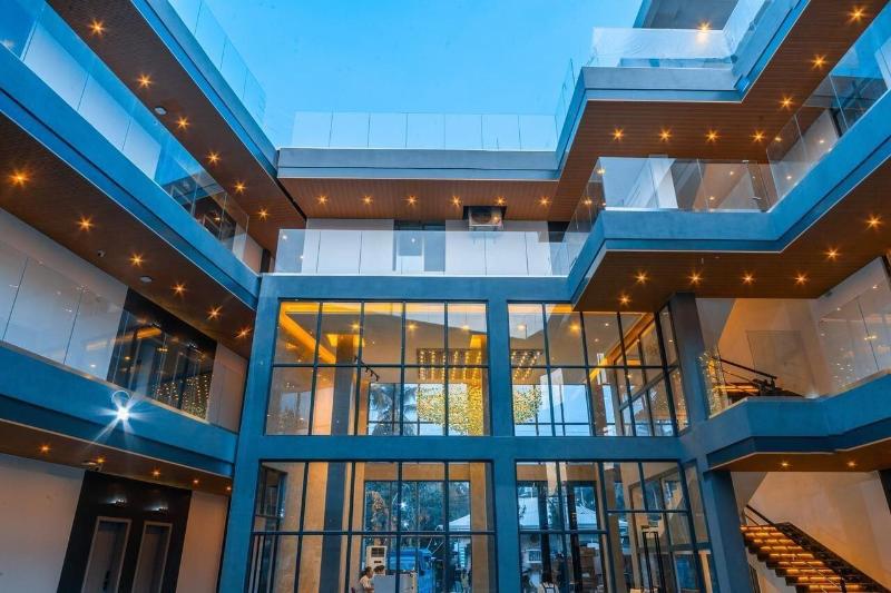 Begonia Resort image