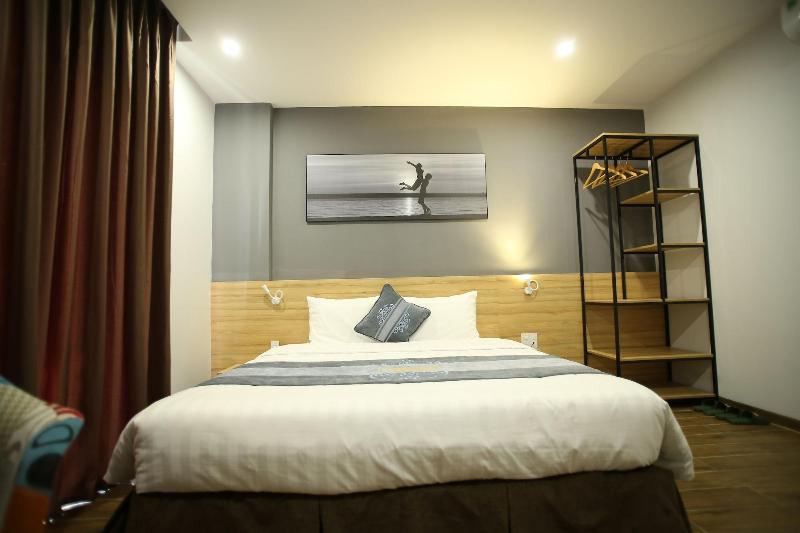 Kingsales Hotel image