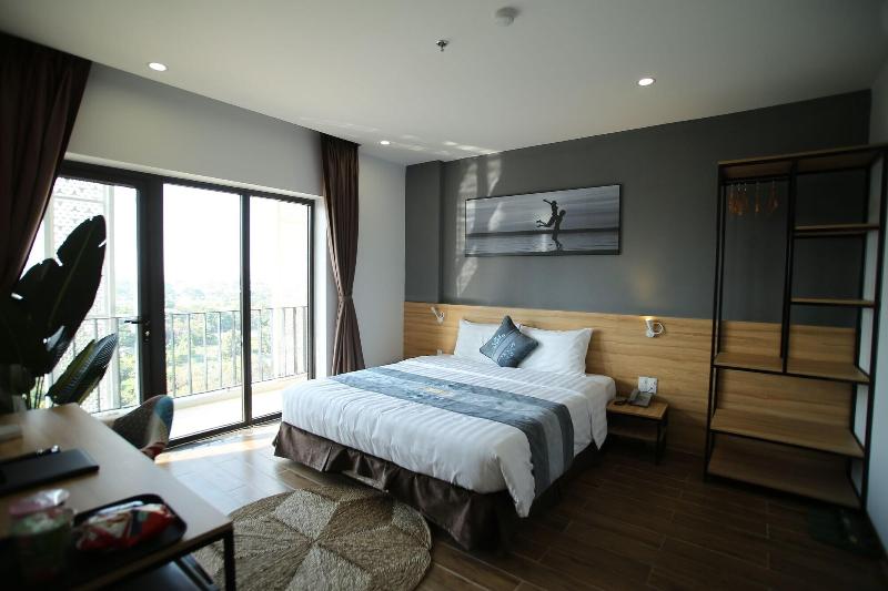 Kingsales Hotel image