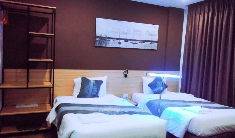 Kingsales Hotel image