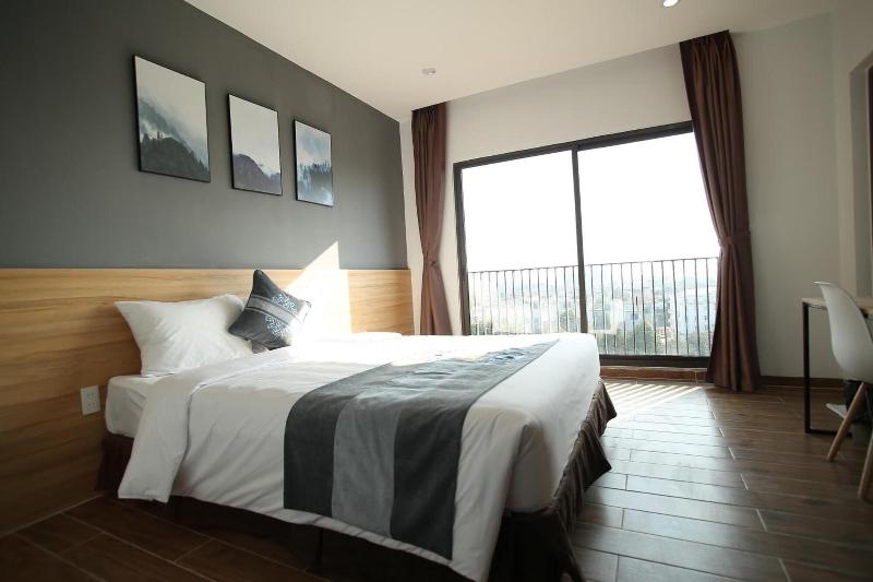 Kingsales Hotel image