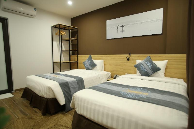 Kingsales Hotel image