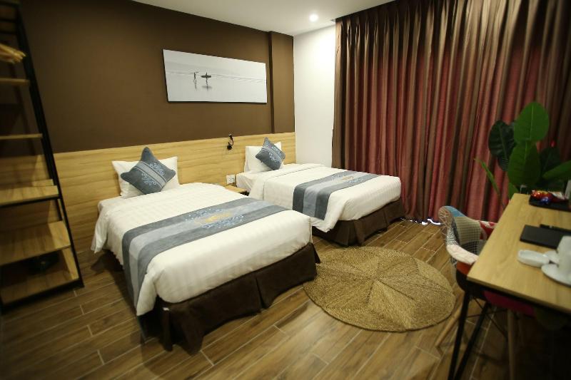 Kingsales Hotel image
