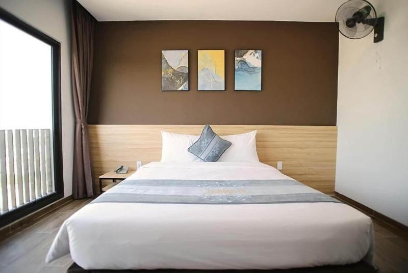 Kingsales Hotel image