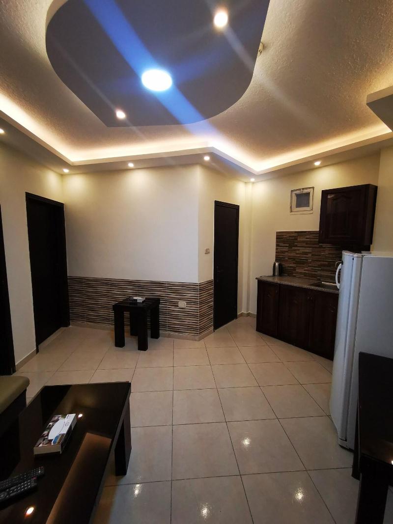 Alfakher Hotel Apartments image