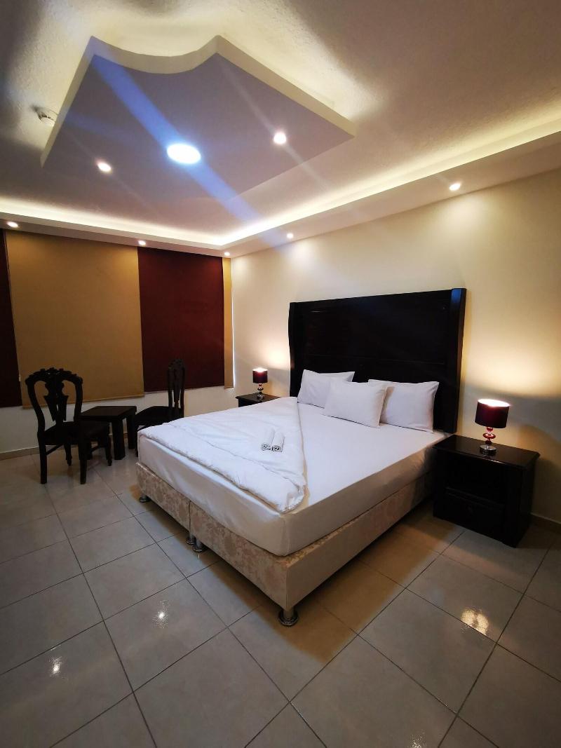Alfakher Hotel Apartments image