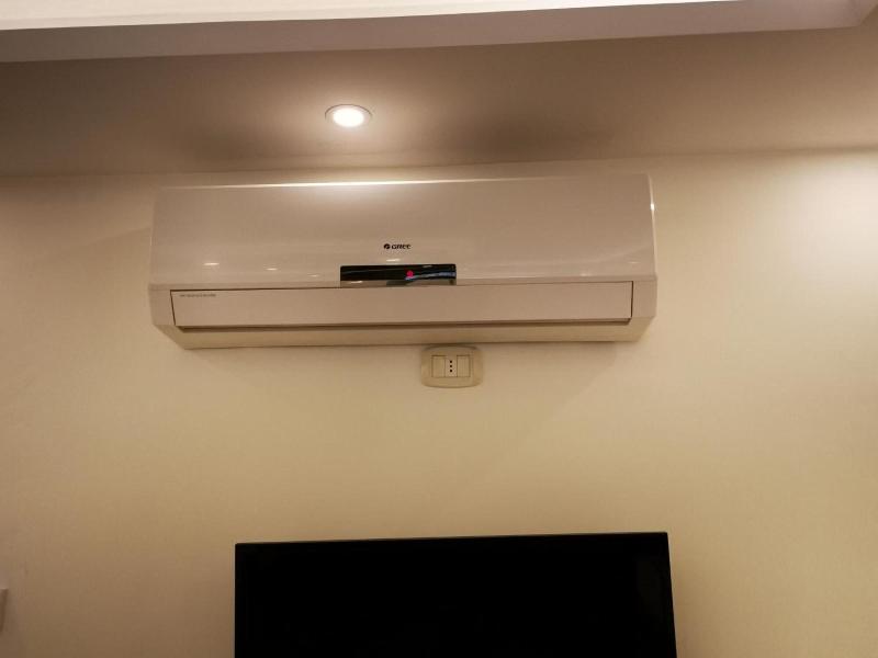 Alfakher Hotel Apartments image