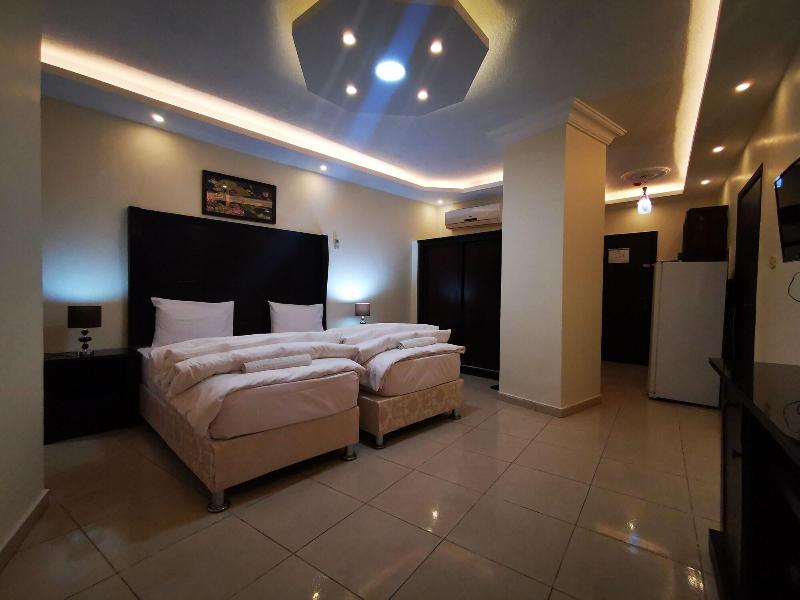 Alfakher Hotel Apartments image