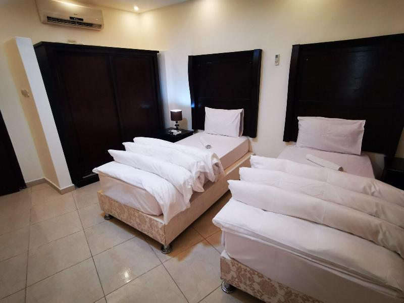 Alfakher Hotel Apartments image