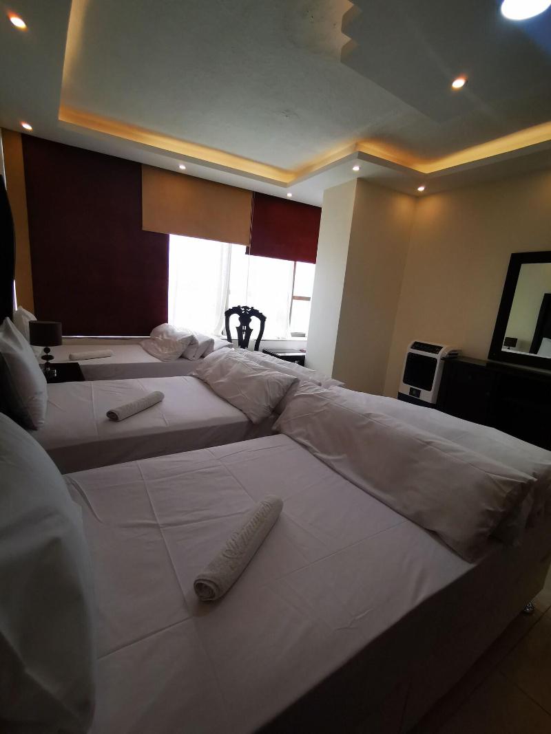 Alfakher Hotel Apartments image