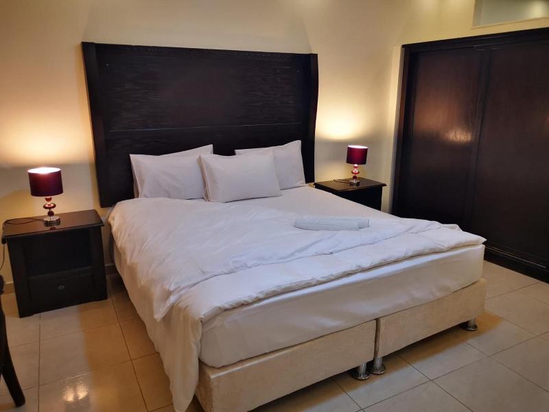 Alfakher Hotel Apartments image
