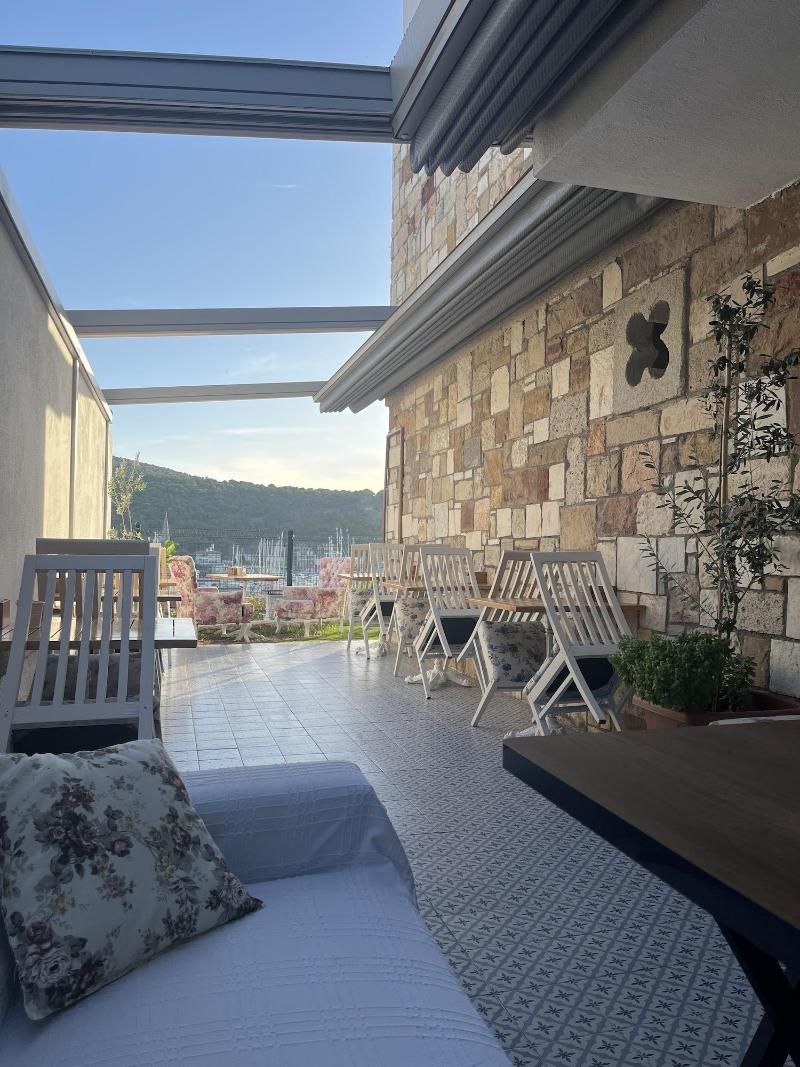 Villa Veria image