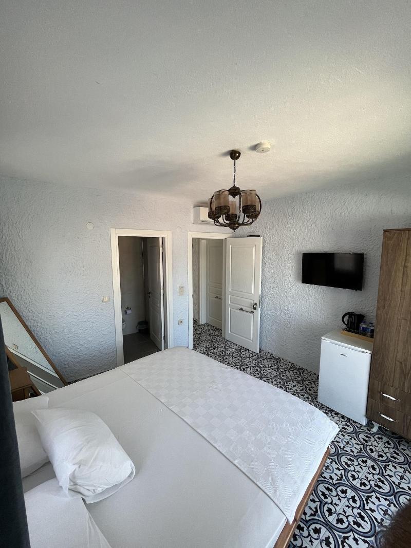 Villa Veria image