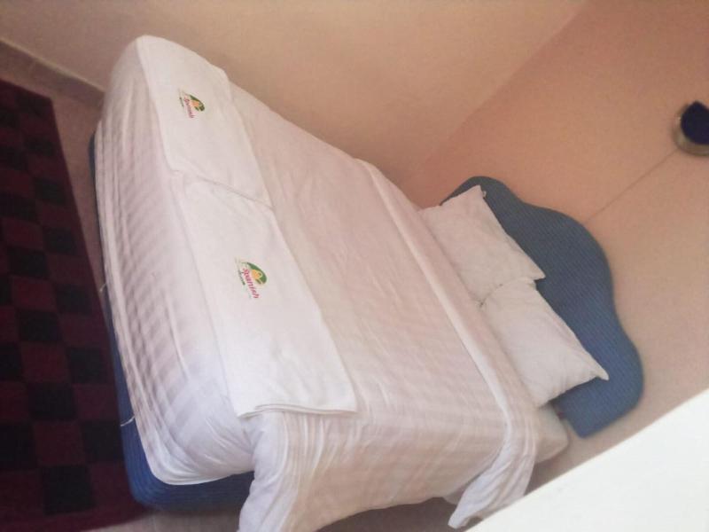 Spanish Lodge Hotel 3