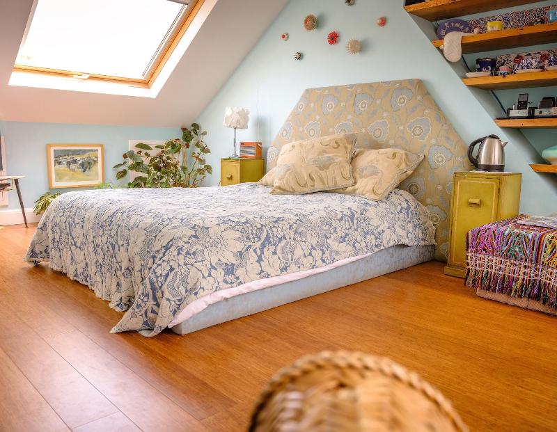 The Ceramic House image