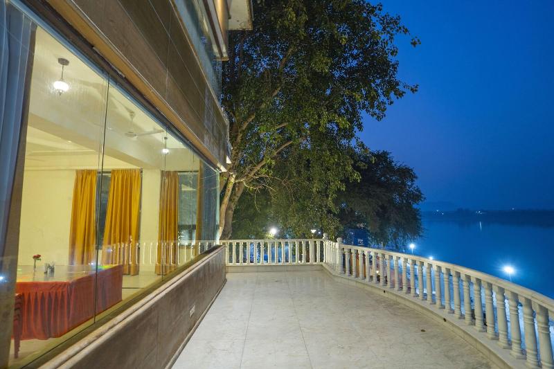 Narmade River View Resort — photo 2
