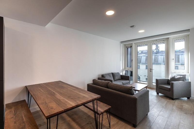 Dominick Place — photo 4