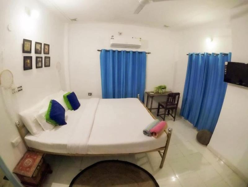 Hostel Crawl — photo 4