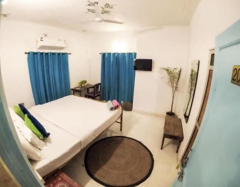 Hostel Crawl — photo 5