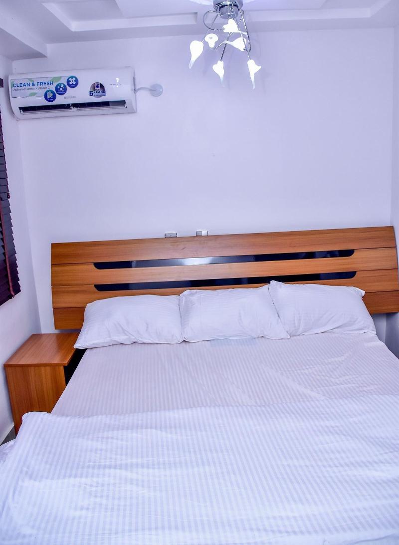 Thrivemax Hotel And Suites image
