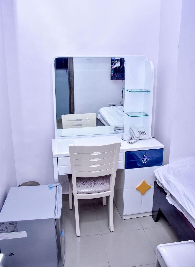 Thrivemax Hotel And Suites image