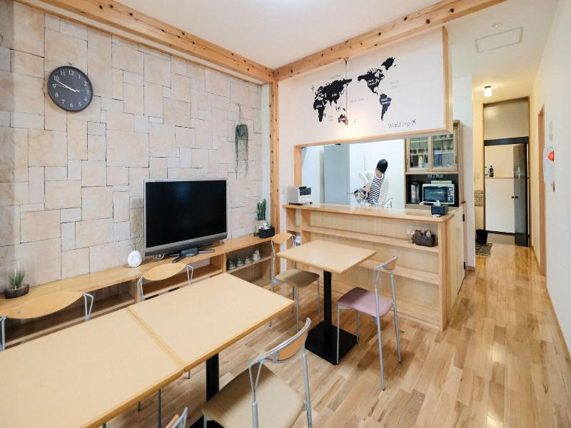 Tottori Guest House Miraie Base Hostel image