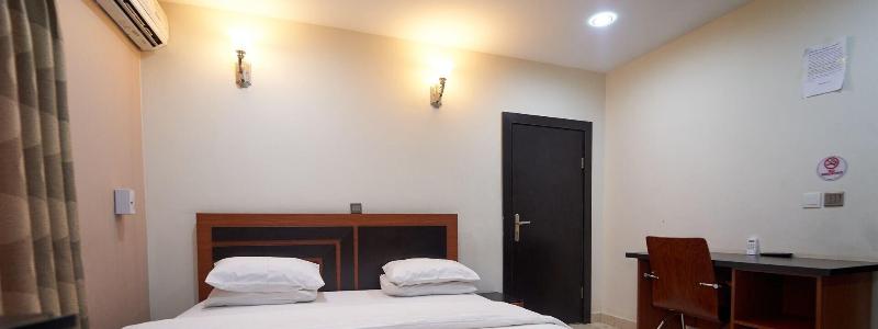 Kmc Hotel — photo 4
