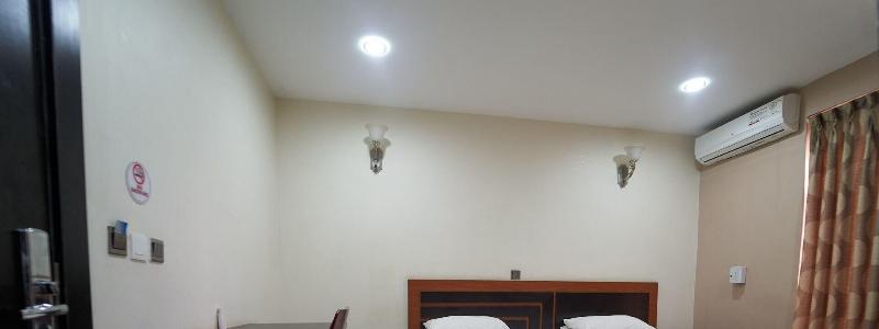 Kmc Hotel — photo 5