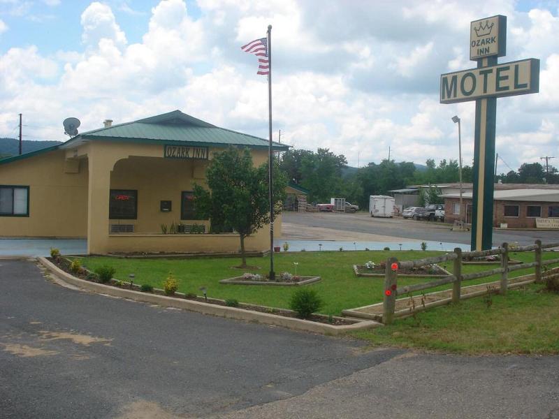 Ozark Springs Lodge image