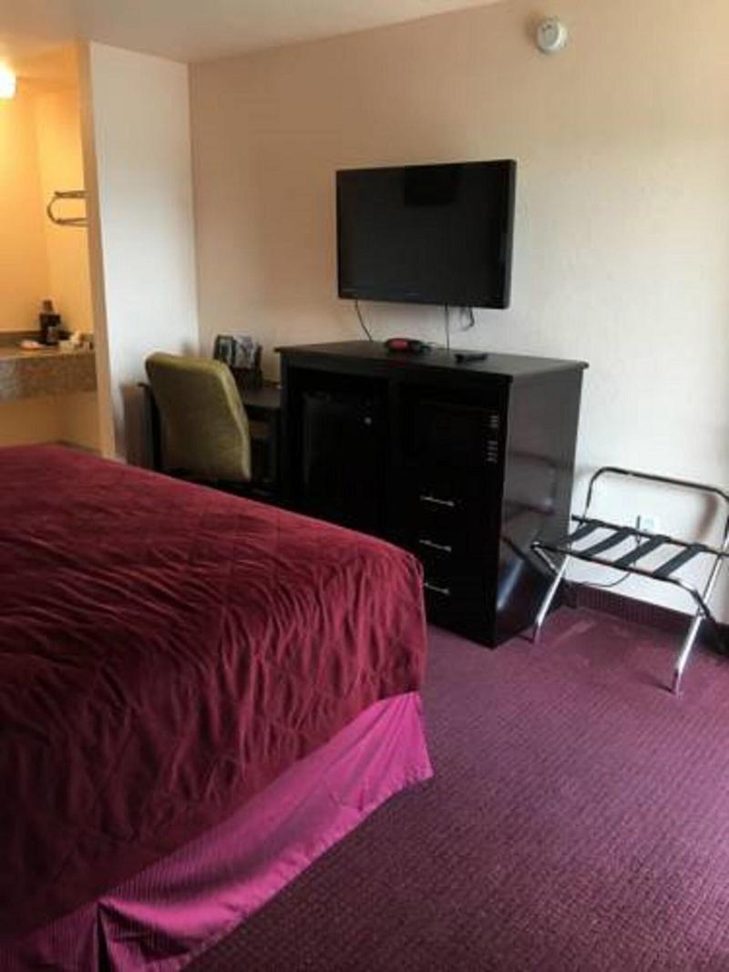 Ozark Springs Lodge image