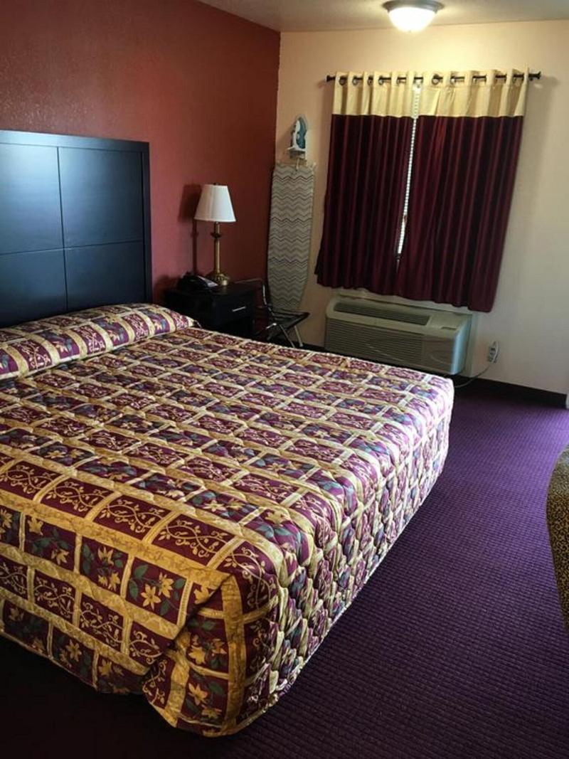 Ozark Springs Lodge image