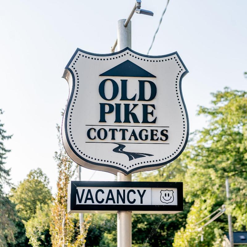 Old Pike Cottages