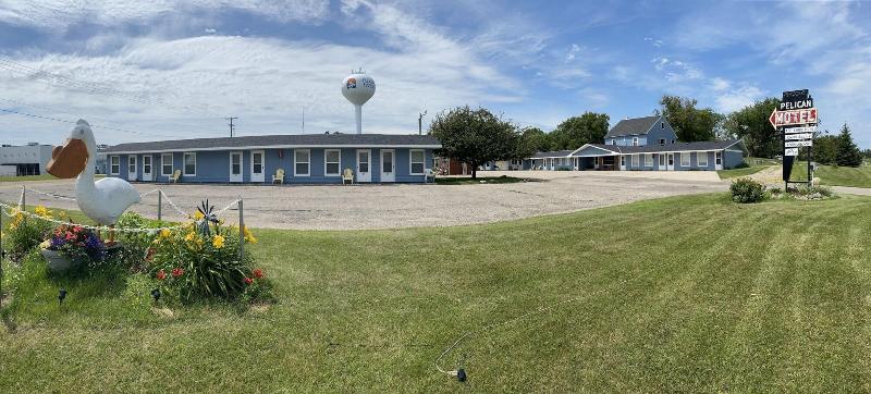 Pelican Motel image