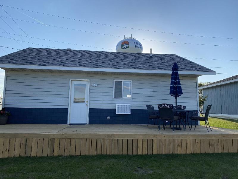 Pelican Motel image