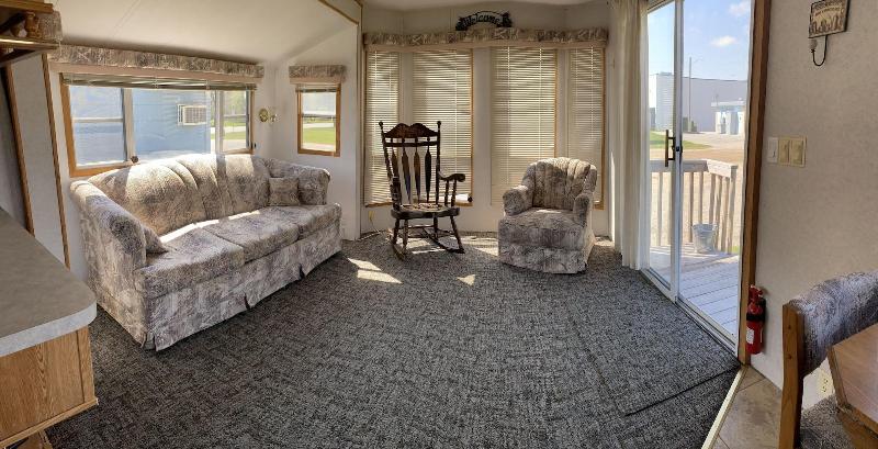 Pelican Motel image