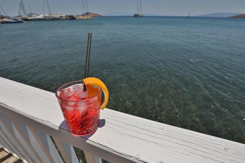 Ali S Hotel Beach — main photo
