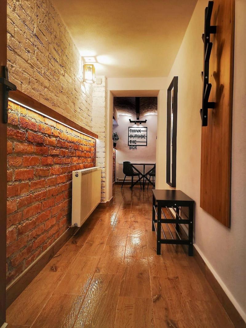 T House — view