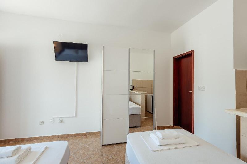 Apartments Bonaca Igalo image