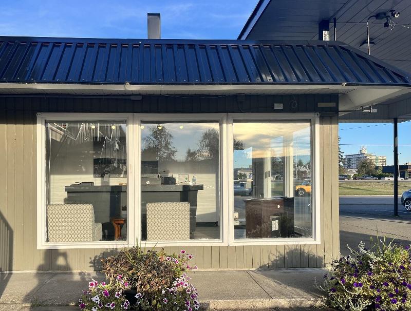 Anavada Inn Suites Spruceland image