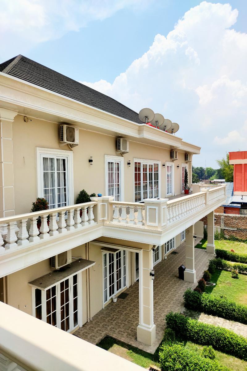 Green Forest Hotel by ZUZU image