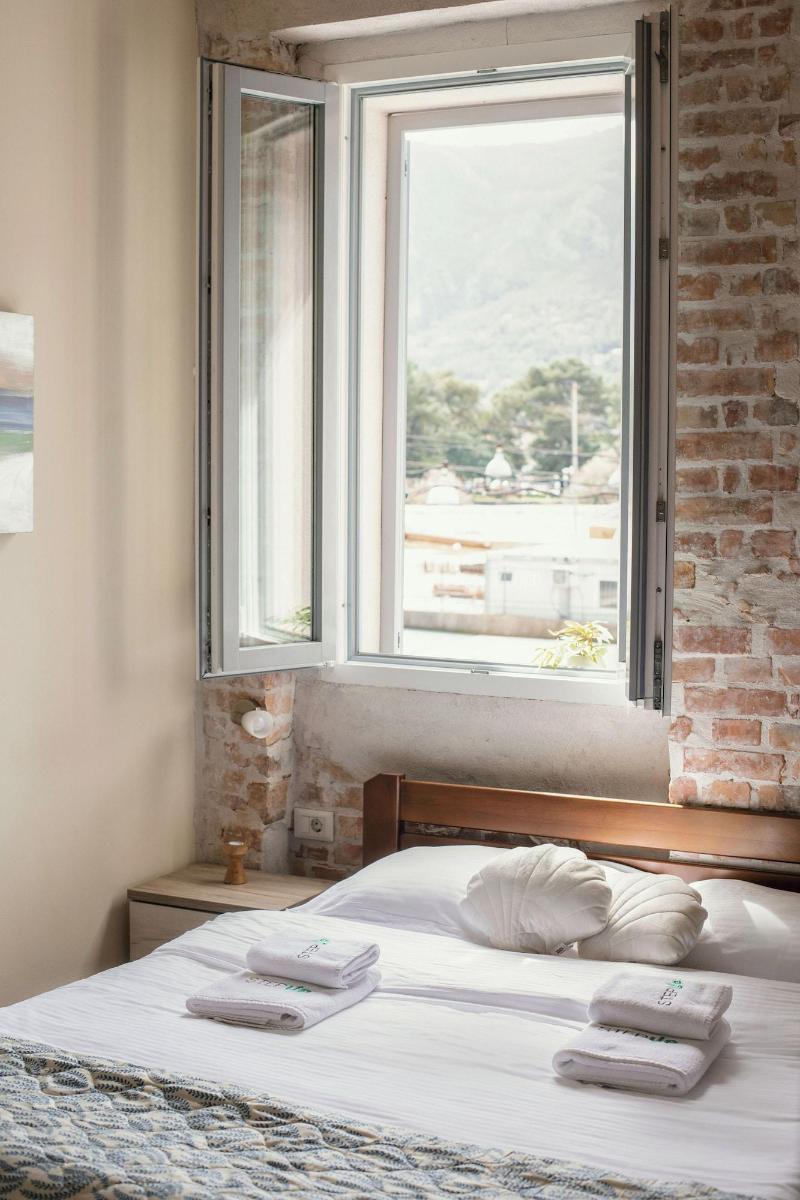 Guesthouse Step image