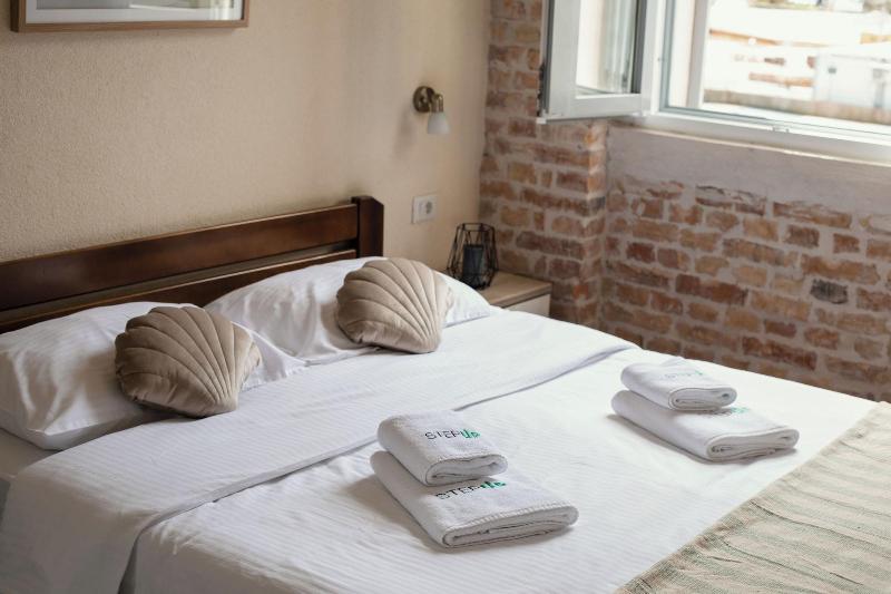 Guesthouse Step image