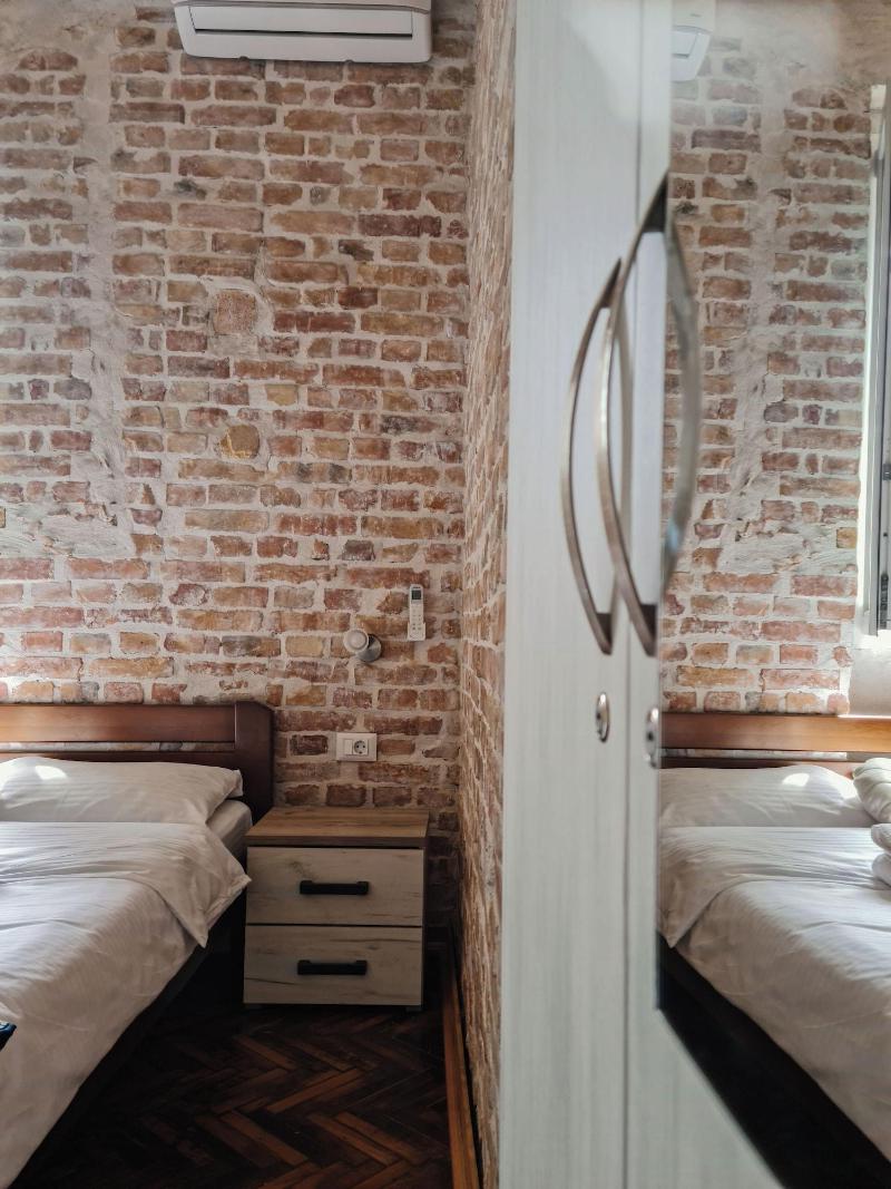 Guesthouse Step image