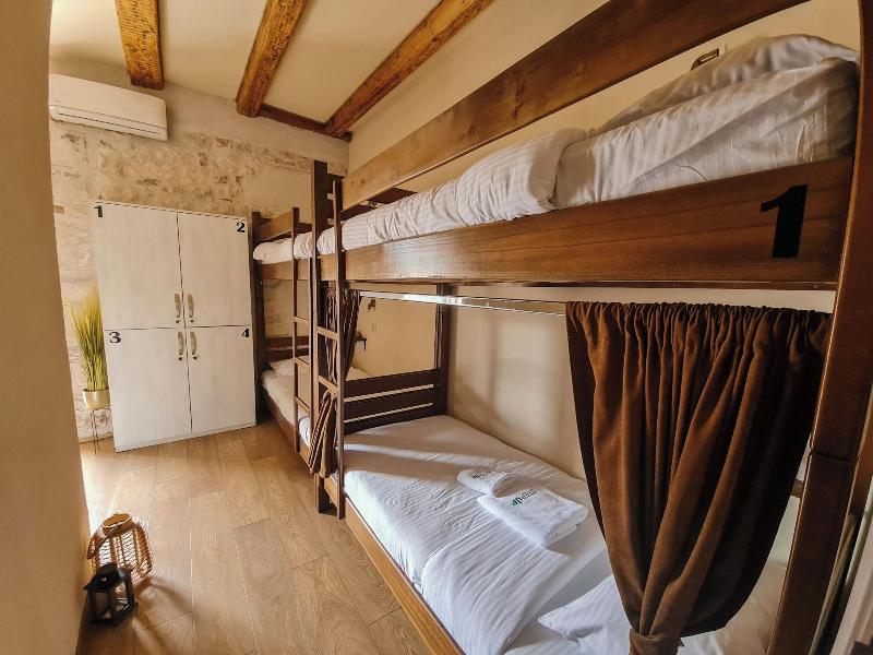 Guesthouse Step image