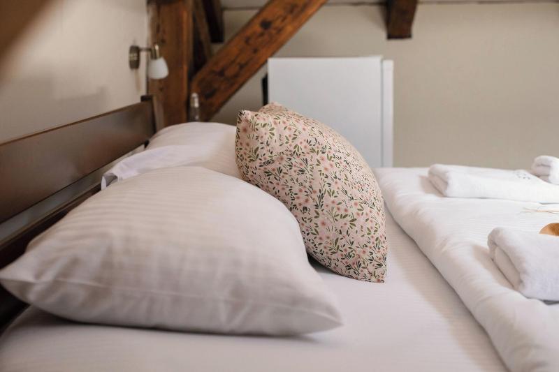 Guesthouse Step image
