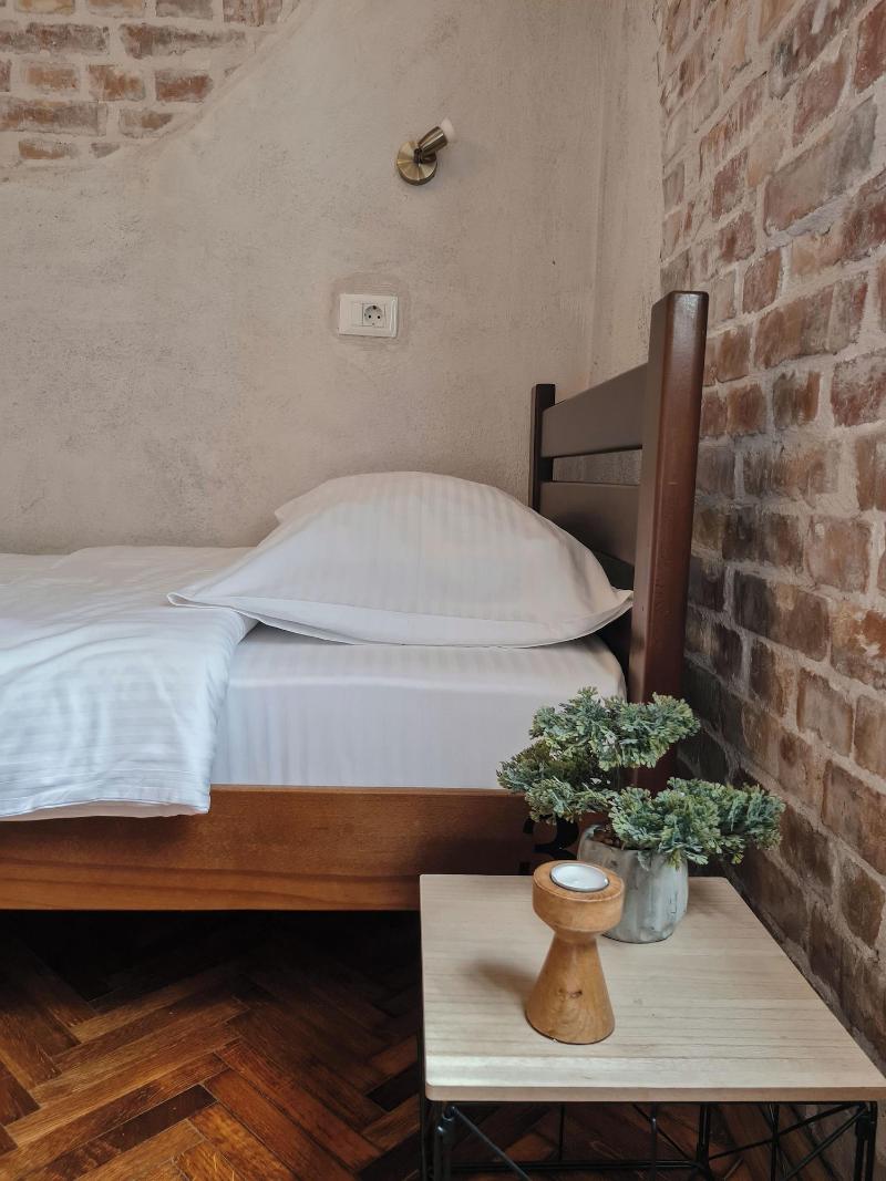 Guesthouse Step image