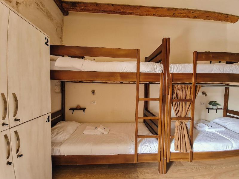 Guesthouse Step image
