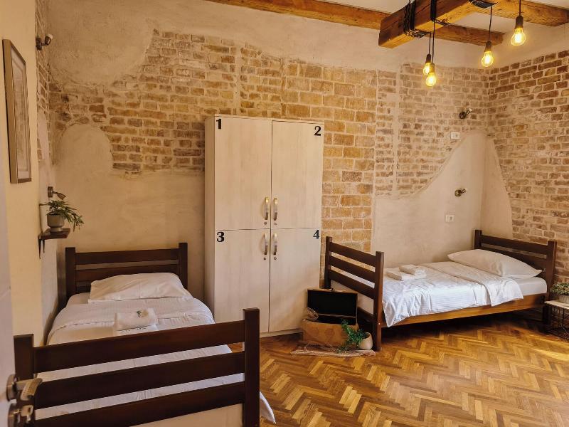 Guesthouse Step image